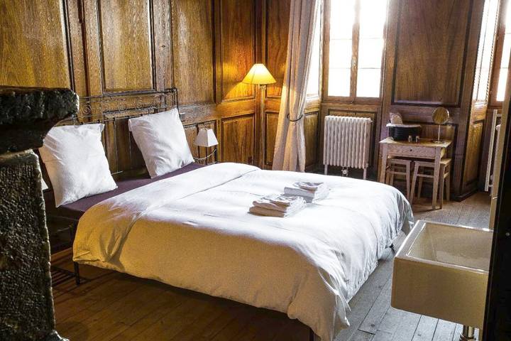 Bungalow für 3 Personen, mit Terrasse und Whirlpool sowie Garten und Ausblick im Wallis