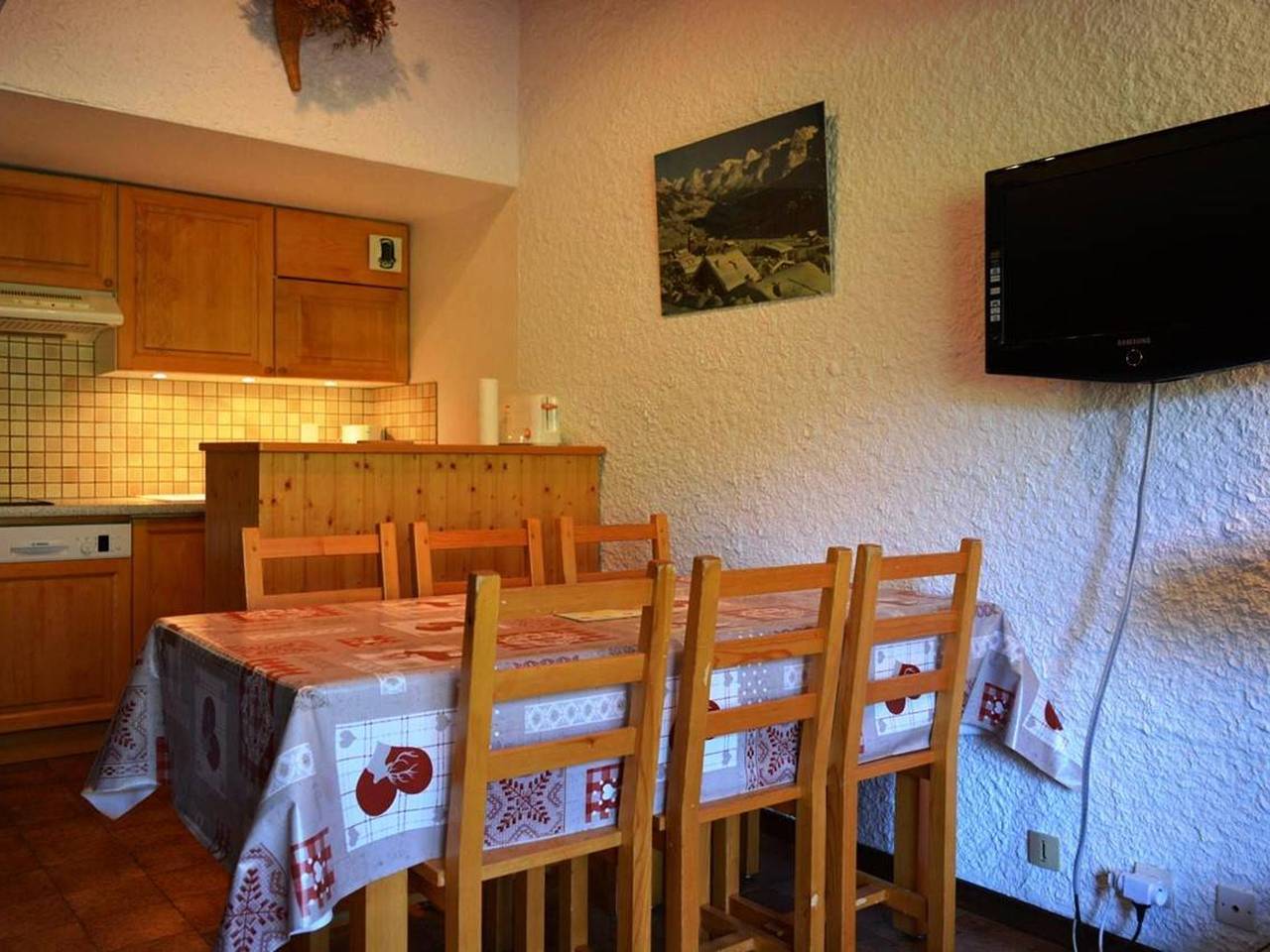 Apartamento entero, Apartamento 3 habitaciones/6 personas con chimenea y aparcamiento cubierto in Chinaillon, Le Grand-Bornand