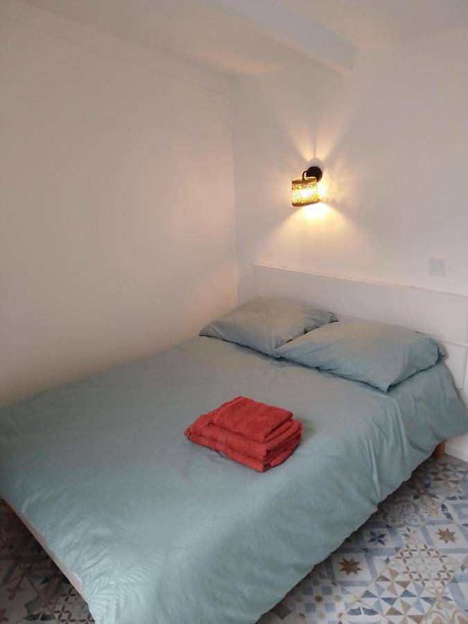 Country house for 2 people, with terrace and view, with pets - 1