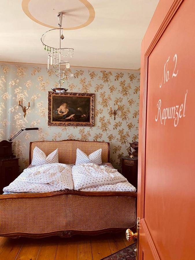 BnB, mit Terrasse und Garten in Plauen