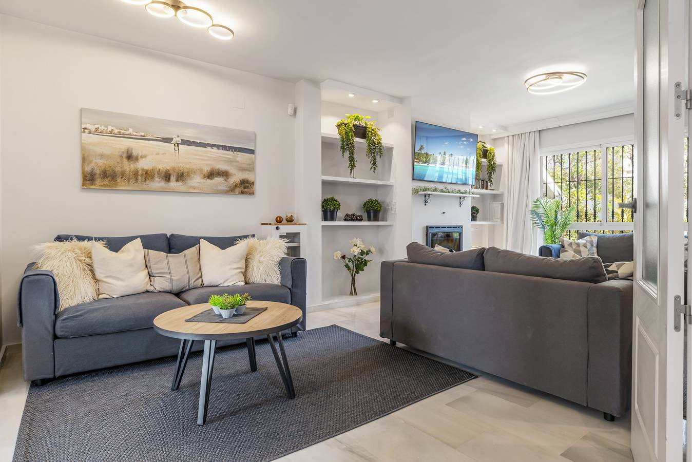 Casa Esquina in Nueva Andalucia Golf Valley, Marbella