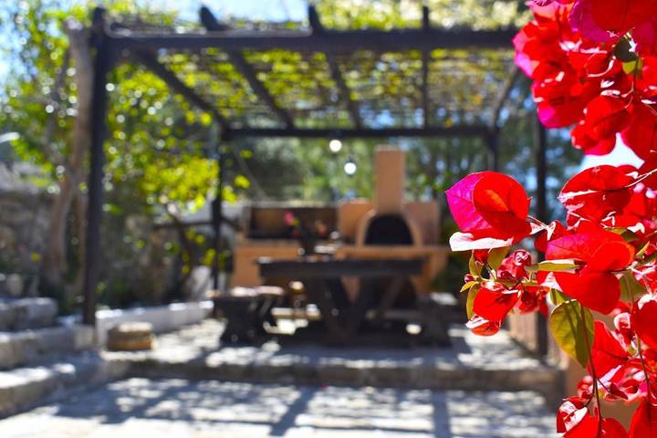 Ferienhaus für 9 Personen, mit Terrasse und Ausblick in Keratokampos