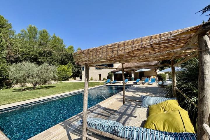 "La Bastide des Oliviers" Maison de charme avec Piscine (Nouveau) in Cadenet, Parc naturel régional du Luberon