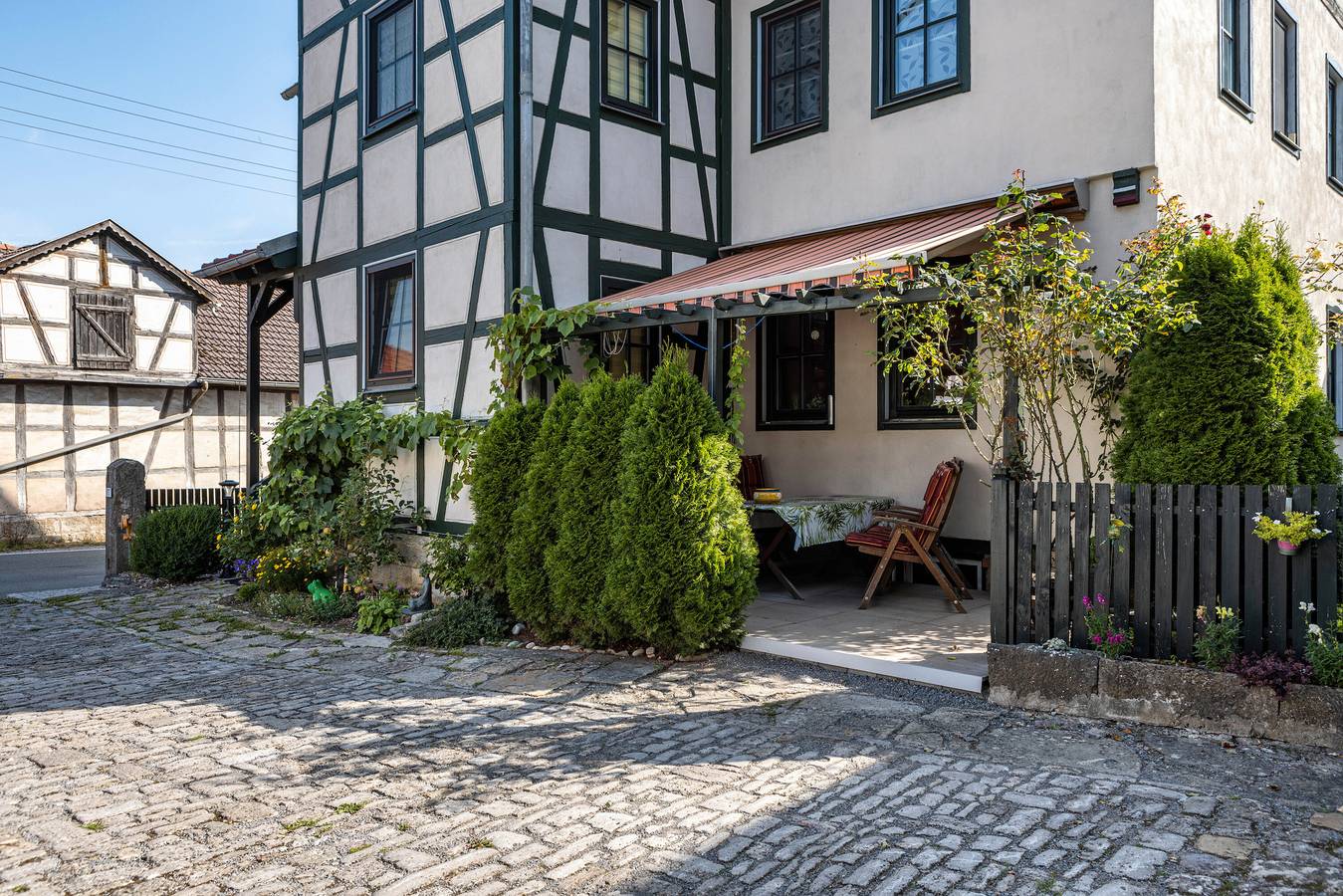 Ganze Wohnung, Dachwohnung im landhausstil in Meiningen, Werratal