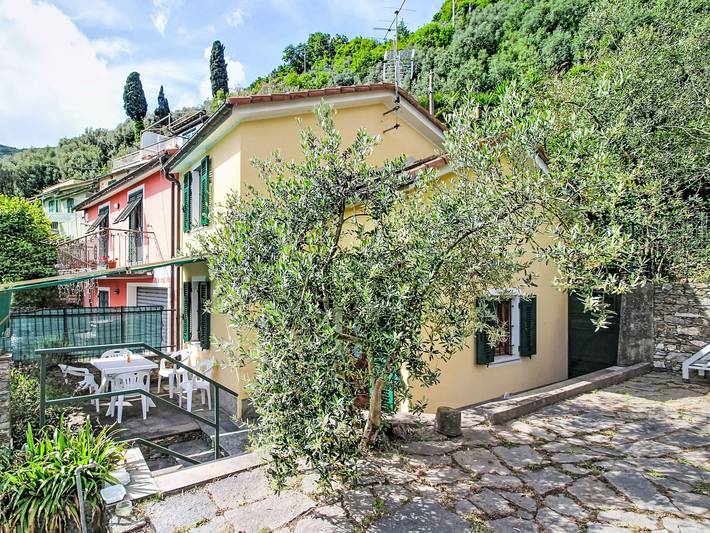 Casa vacanza per 3 persone, con Terrazza e Giardino nonché Panorama a Sori