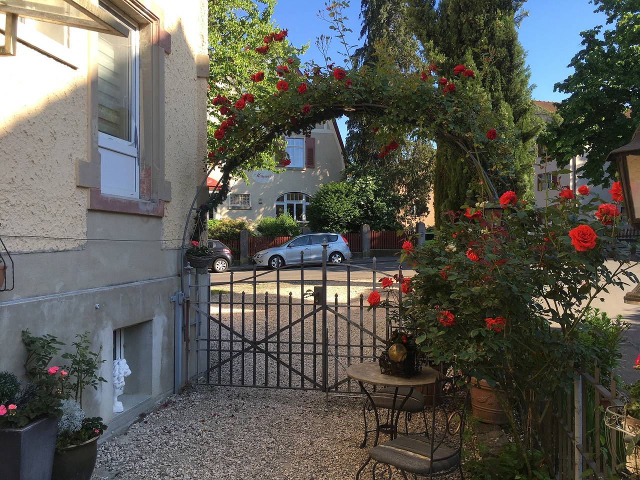 Vacation Rental for 5 Guests in Kreuzlingen 3 Ziil, Kreuzlingen