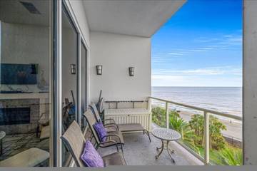 Vacation Rental for 8 Guests in Galveston Island, Galveston, Picture 2