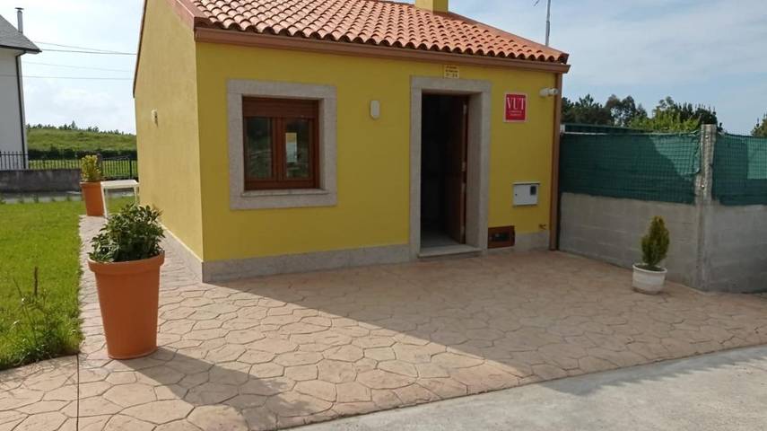 Apartamento para 4 personas, con Terraza además de Jardín y Vistas en Muxía