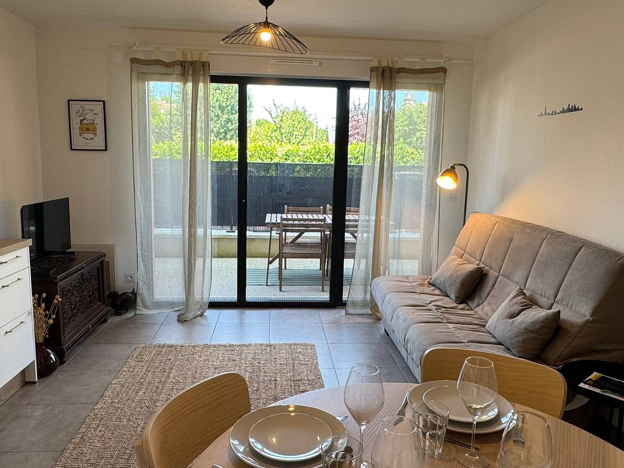 Ganze Wohnung, 2-Zimmer-Wohnung in Houlgate, strandnah, mit Balkon und Parkplatz in Saint-Sauveur-de-la-Mer, Lisieux und Umgebung