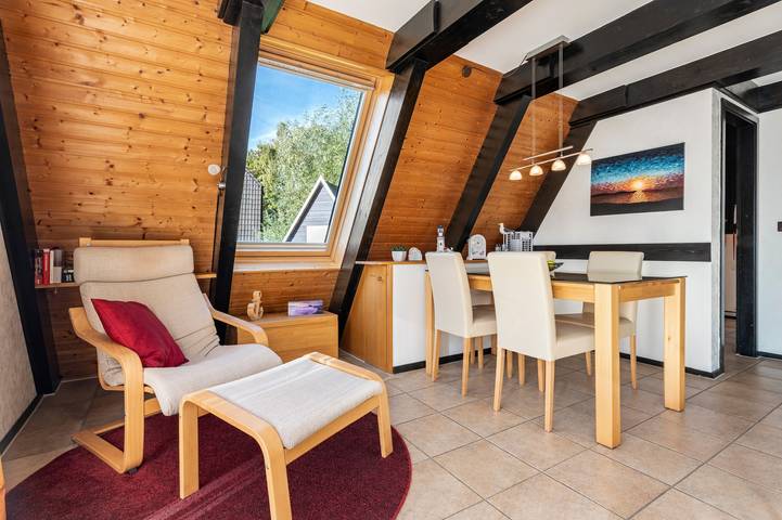 Ferienhaus 'Haus Malerwinkel' mit privater Terrasse, Garten und WLAN in Burhave, Butjadingen