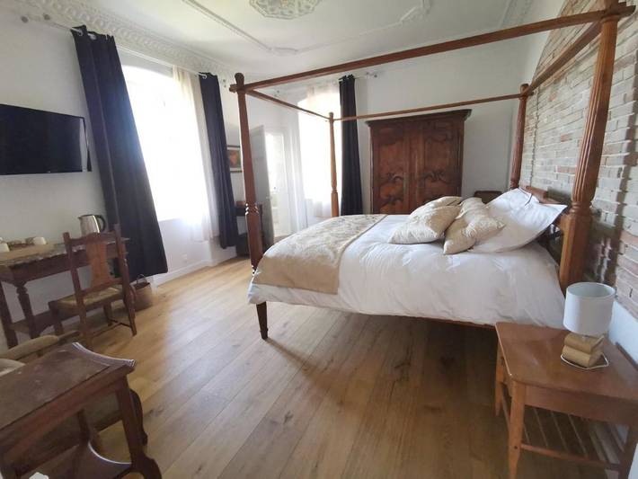 Gîte pour 2 personnes, avec vue ainsi que terrasse et jardin à Saint-Genix-sur-Guiers - 4