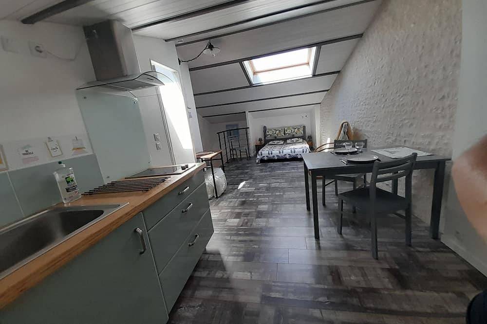 Appartement entier, Charmant studio au calme, idéal pour visiter La Rochelle et le marais poitevin in Dompierre-sur-Mer, Région de La Rochelle