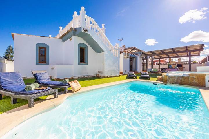 Casa rural para 10 personas, con jacuzzi además de terraza y jardín en Corralejo - 3