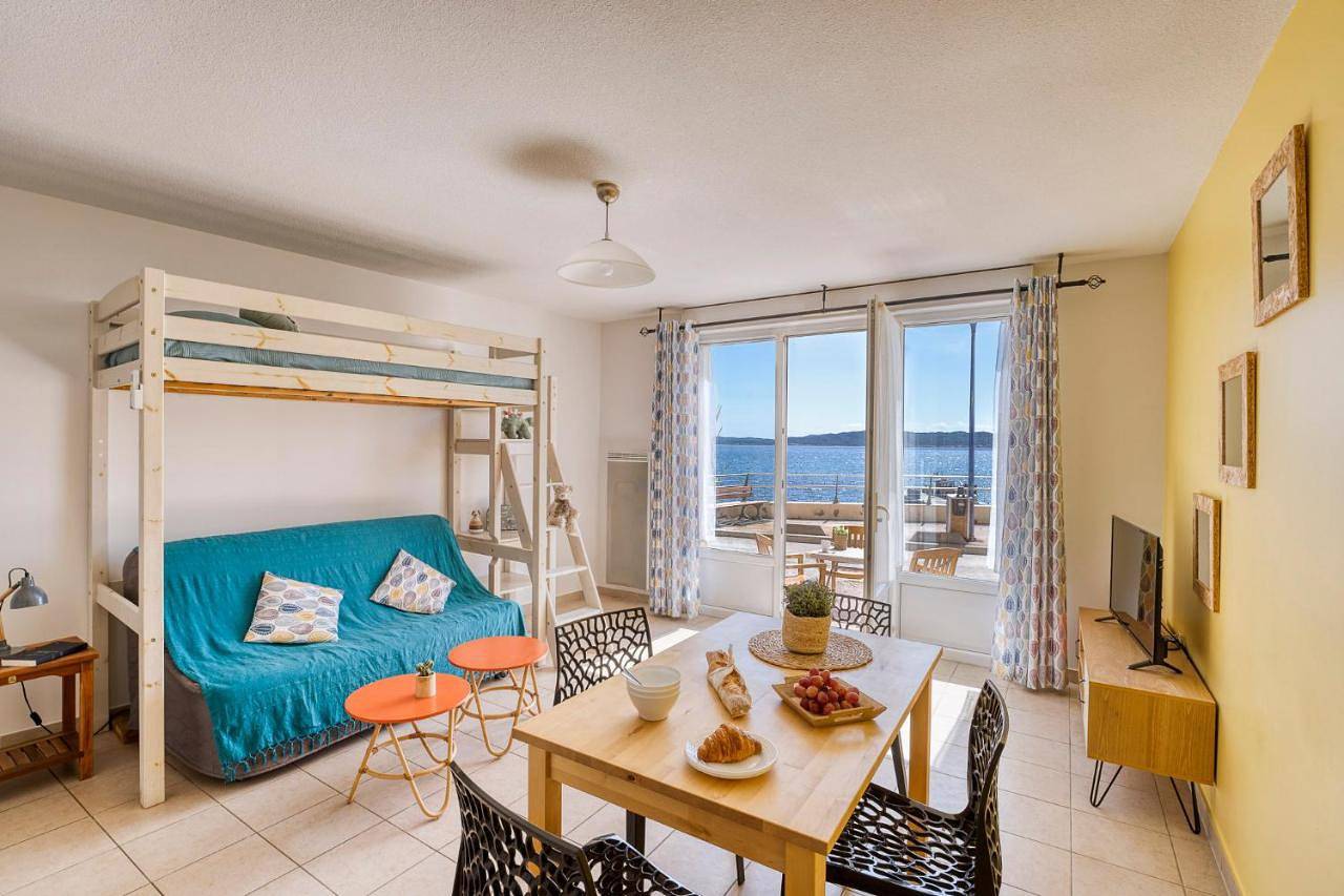 One-Bedroom Apartment with Mezzanine (5 People) in Hyeres, Parc national de Port-Cros