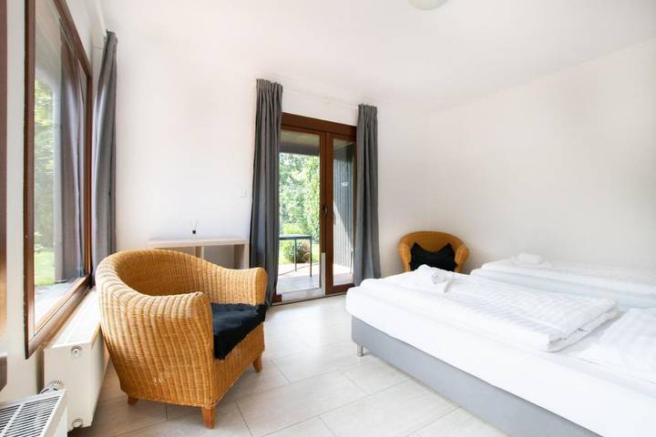 Ferienwohnung für 14 Personen, mit Terrasse und Garten sowie Ausblick in Meerbusch - 3