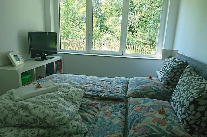 Ganze Wohnung, Ruhige, zentrale Neubau Ferienwohnung mit Charm an der Ach mit Stellplatz in Lindau, Bayerisch Schwaben