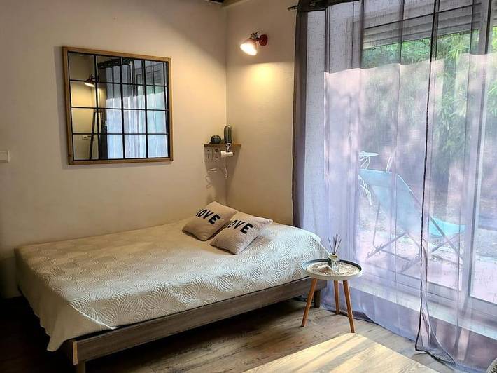 Gîte pour 2 personnes, avec terrasse et jardin à Millau - 4