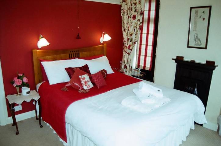 Bed and breakfast for 2 people, with garden and view in Yorkshire Dales National Park