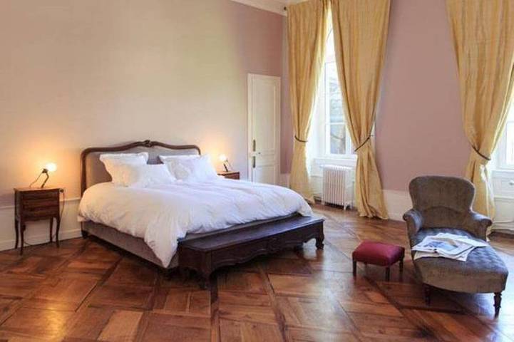 Maison de vacances pour 23 personnes, avec Balcon et Jardin à Salins-les-Bains