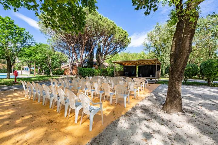 Mobil home pour 4 personnes, avec terrasse et piscine à Cogolin - 4