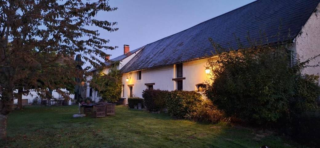 Location de vacances pour 5 personnes, avec piscine ainsi que jardin et vue, adapté aux familles à Marcillat-en-Combraille - 4