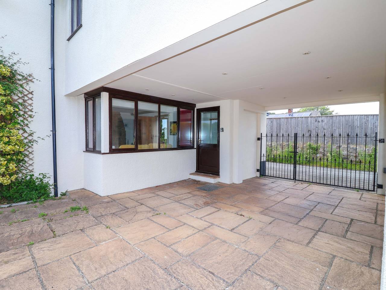 1 Eastdon Cottages in Dawlish, Devon