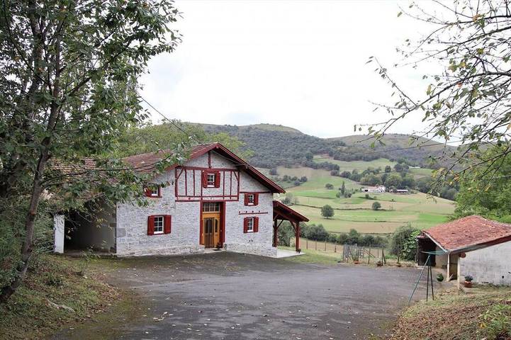 Location de vacances pour 8 personnes à Juxue