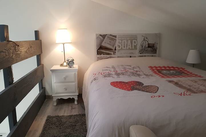 Gîte pour 2 personnes, avec piscine ainsi que jardin et terrasse à Tavel - 2