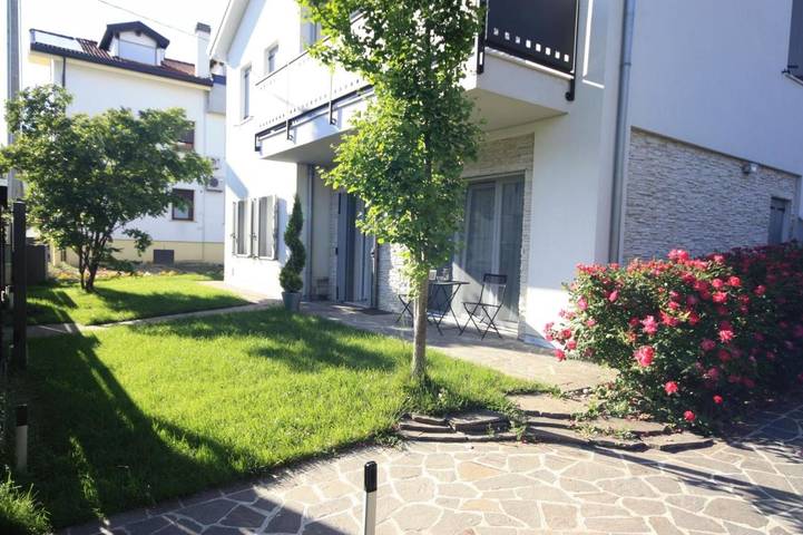 Casa vacanza per 3 persone, con giardino e terrazza a Padova