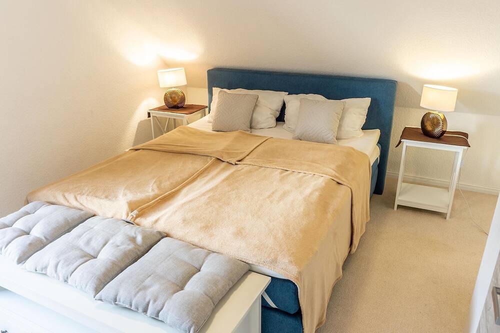 Ganze Wohnung, Komfortablee Ferienwohnung für 6 in Garding bei St. Peter-Ording in Garding, Eiderstedt