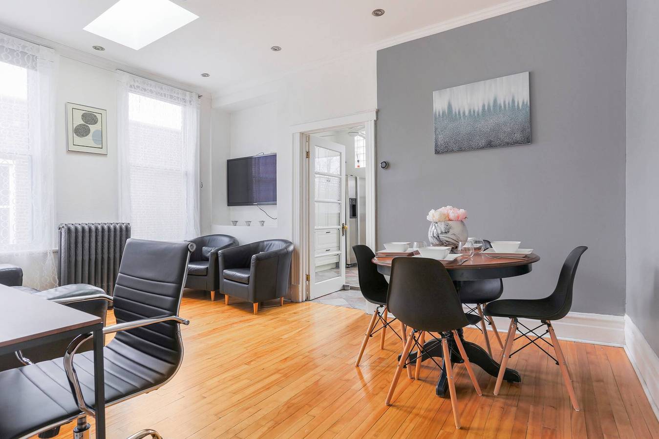 Apartamento entero, Dúplex superior a dos minutos de la calle Sherbrooke in Montreal, Quebec