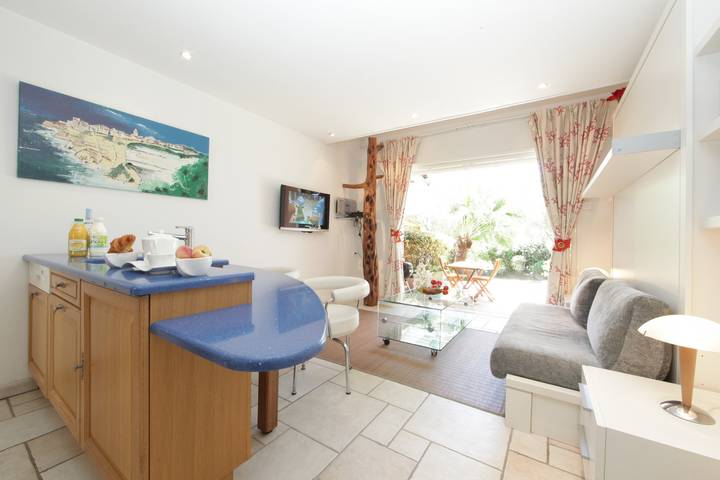 Gîte pour 2 personnes, avec terrasse et jardin à Bonifacio - 3