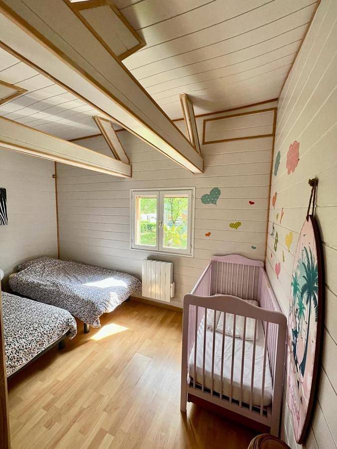 Chalet atypique, Ile chambod in Hautecourt-Romanèche, Jura Francais