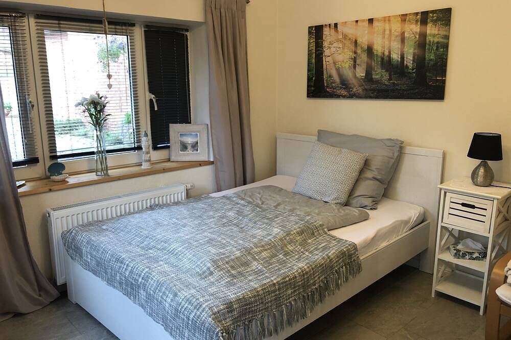 Süßes Apartmenthäuschen in Burg in Burg (Dithmarschen), Burg und Umgebung Region