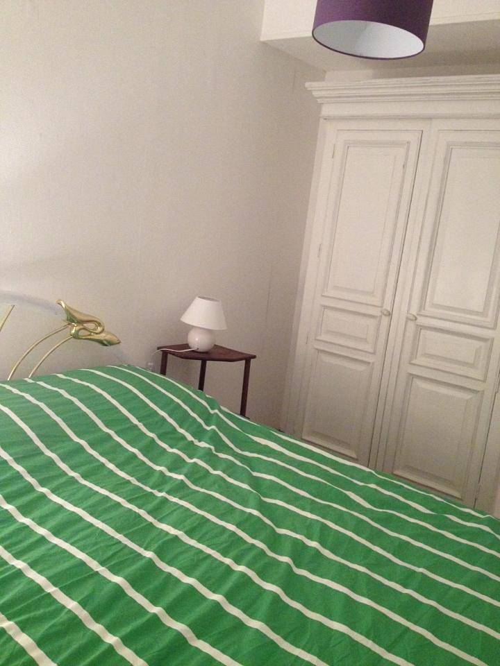 Appartement entier, One-Bedroom Apartment in Marcigny, Région de Charolles