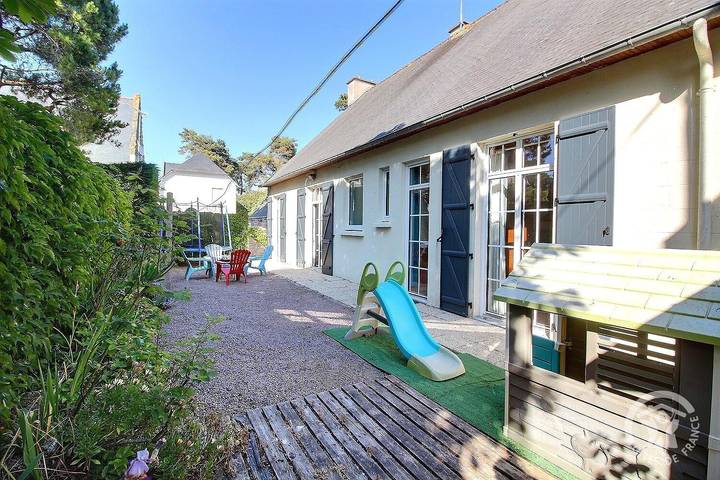 Gîte pour 8 personnes, avec terrasse et jardin dans Sables d'Or les Pins - 2