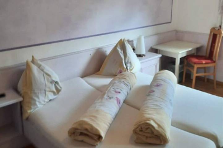 Hütte für 6 Personen, mit Garten und Pool in Saalbach - 4