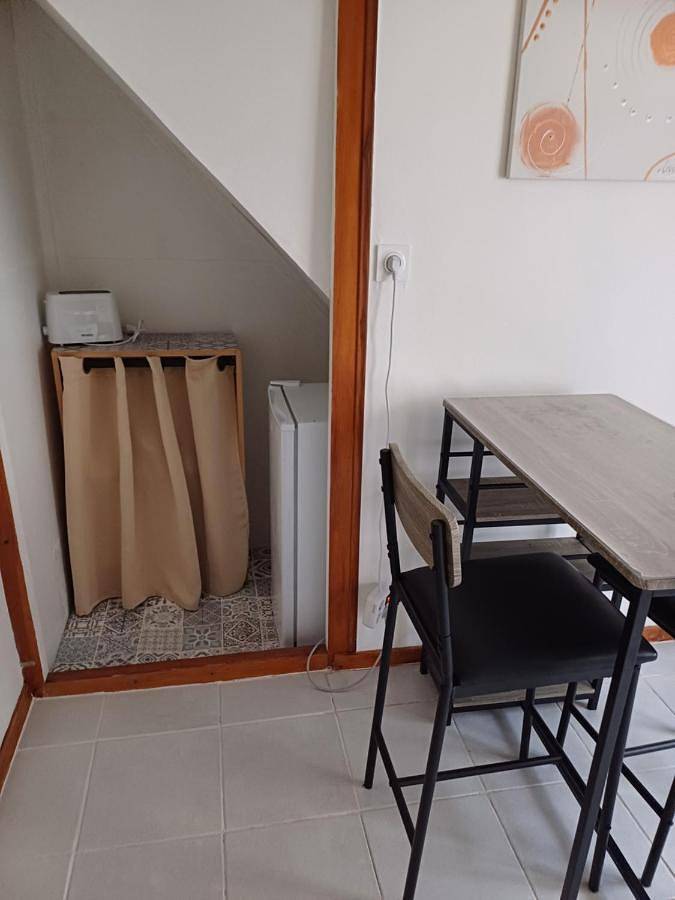 Gîte pour 2 personnes, avec balcon à Arbois (homonymie) - 3