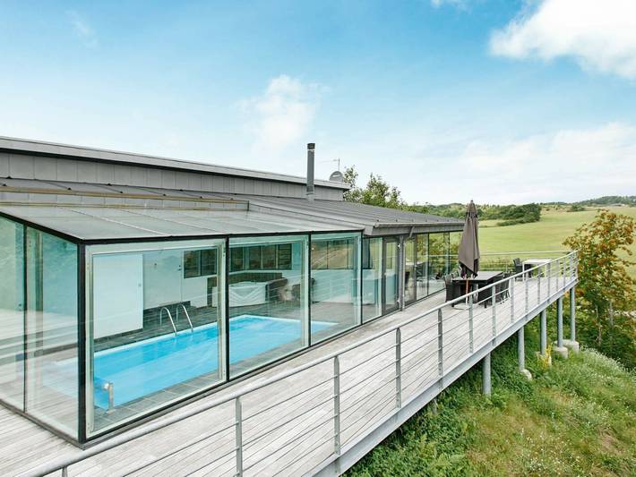 Ferienhaus für 10 Personen, mit Whirlpool und Terrasse sowie Pool in Djursland