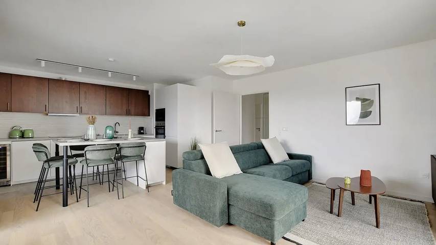 Gîte pour 9 personnes, avec balcon à Clichy