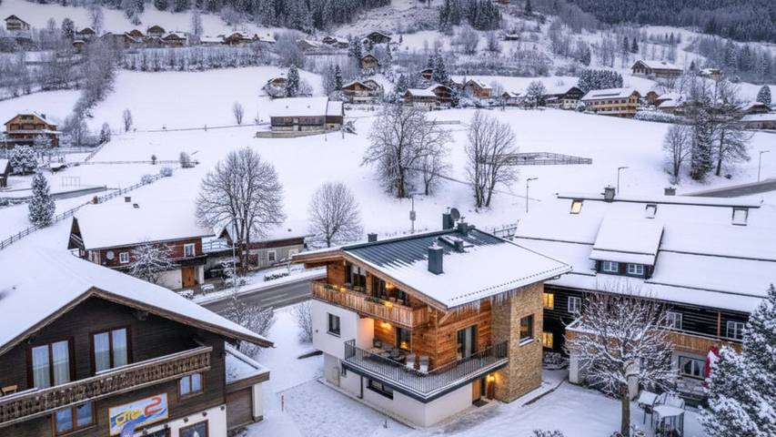 Chalet für 12 Personen, mit Balkon in Bad Kleinkirchheim
