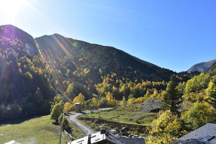Casa rural para 10 personas, con balcón y vistas en Alto Urgel - 2