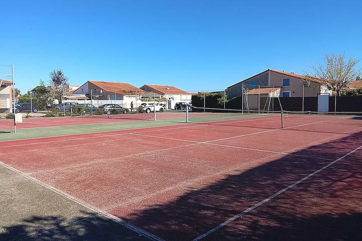 Les maisons du soleil in Vic-la-Gardiole, Côte méditerranéenne (France)