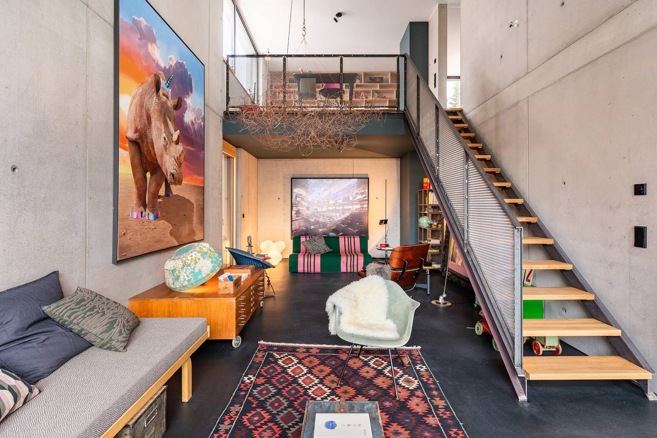 Ganze Ferienwohnung, Friz Art Apartment - Friz 8 - Art Apartment mit 150 qm, 2 Doppelzimmer + 2 Einzelbetten, max. für 6 Personen in Gundelfingen, Südschwarzwald