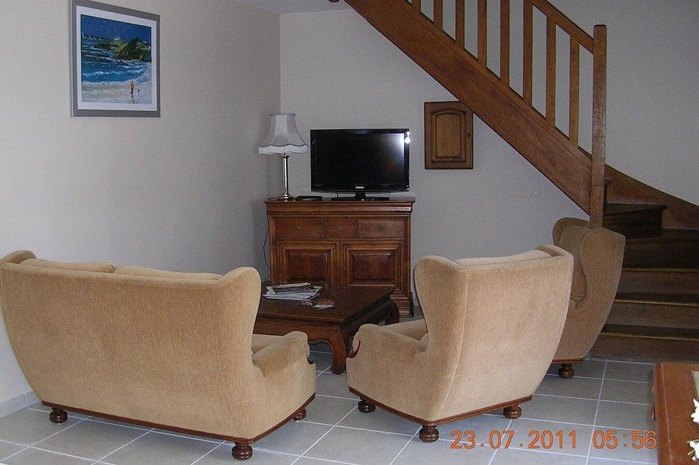 Casa de campo, con 3 dormitorios, para 6 personas, totalmente equipada. in Quimper, Region de Quimper