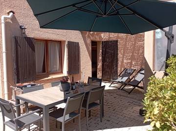 Gîte pour 6 personnes, avec jardin ainsi que terrasse et piscine dans Plage Du Rayolet
