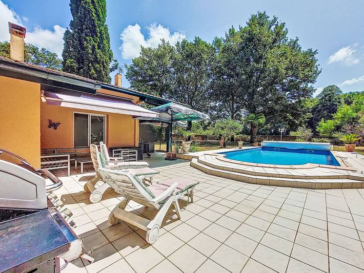Gîte pour 8 personnes, avec terrasse, animaux acceptés à Saint-Pandelon