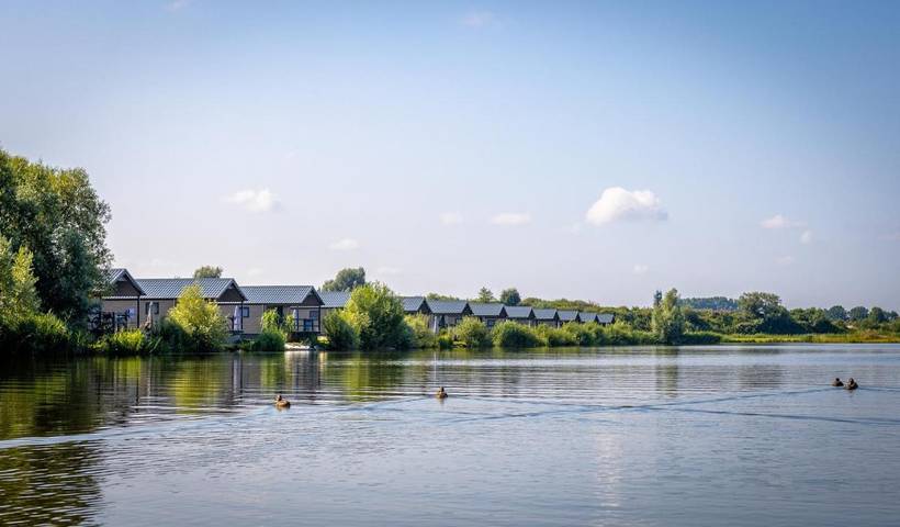 Vakantiehuis voor 6 personen, with Terras and Tuin as well as Kinderzwembad and Zwembad in Raalte