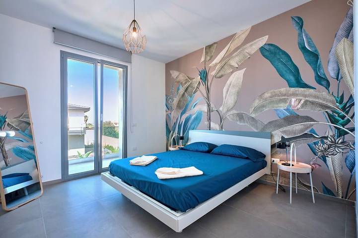 Modern Villa in Sicily: Comfort, Relaxation, Garden, and Parking in Marsala, Trapani Province