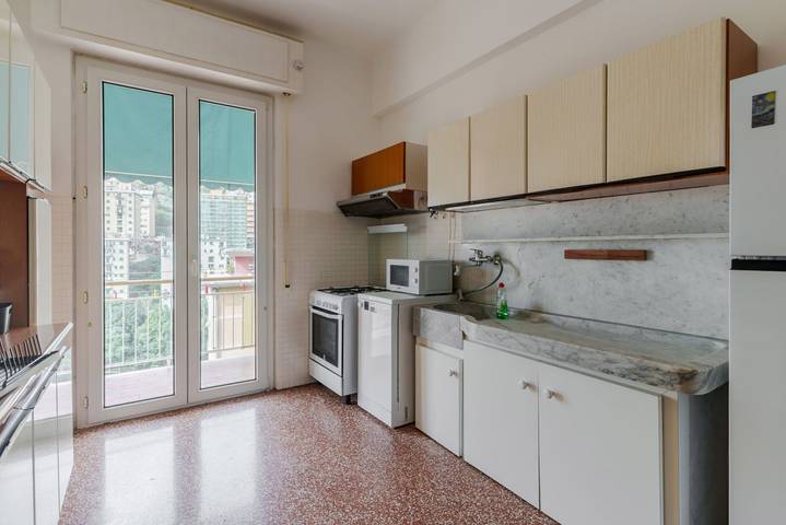 Apartamento entero, Apartamento de vacaciones para 2 personas con balcón/terraza in Génova (Ciudad), Génova